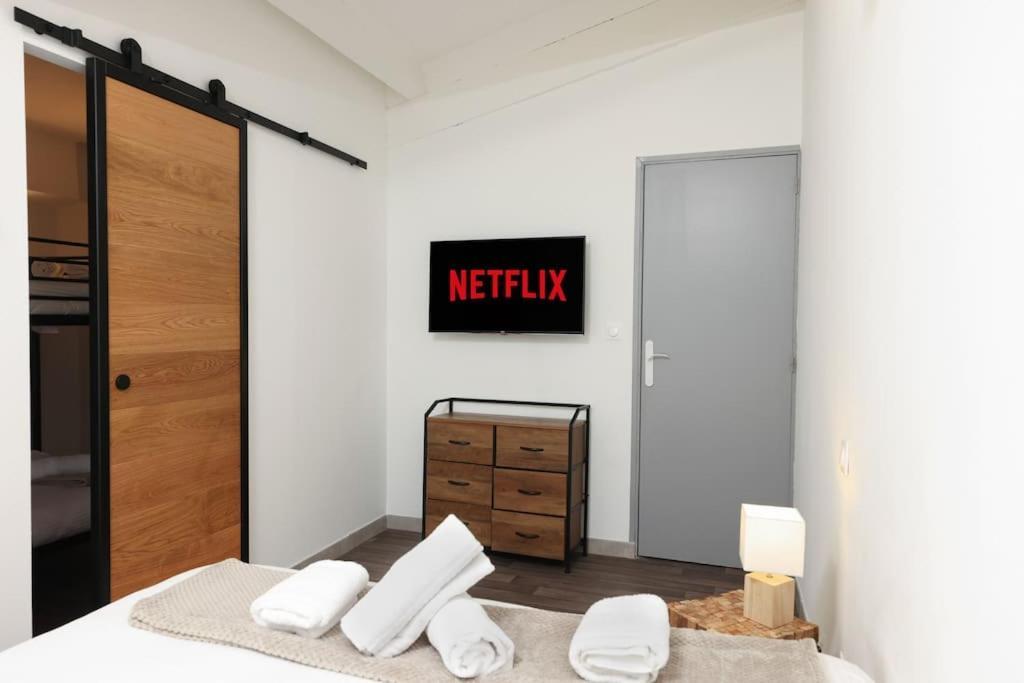 Apartamento N3 Des Etudes Duplex Hypercentre Wifi Conciergeriedamecarcas Carcasona Exterior foto
